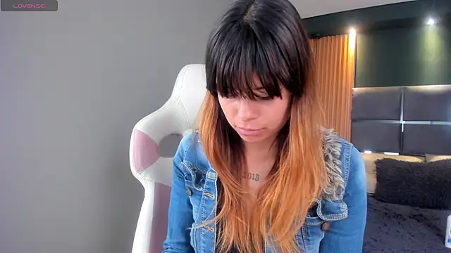 Antonella Torres2 online show from December 9, 3:29 am