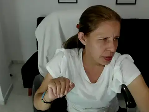 Milf karlye online show from February 16, 5:26 am