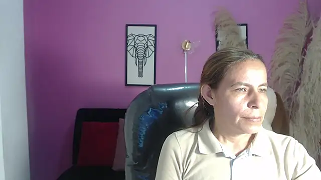 Milf karlye online show from October 30, 2:24 am