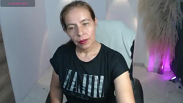 Milf karlye online show from January 9, 4:26 am
