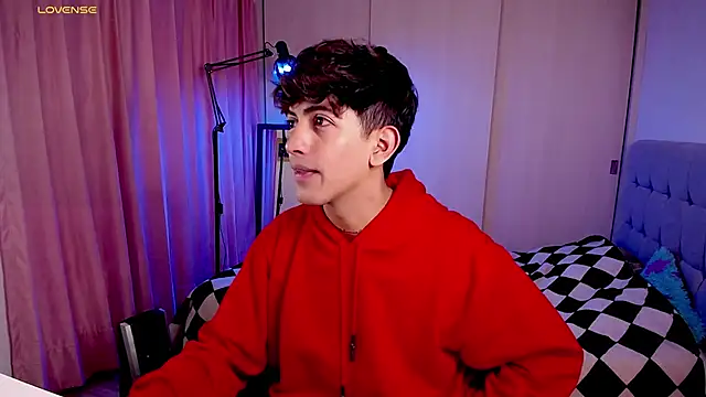 teobowny  online show from January 30, 4:02 pm