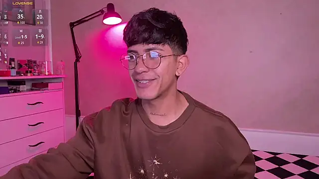 teobowny  online show from September 30, 12:32 pm