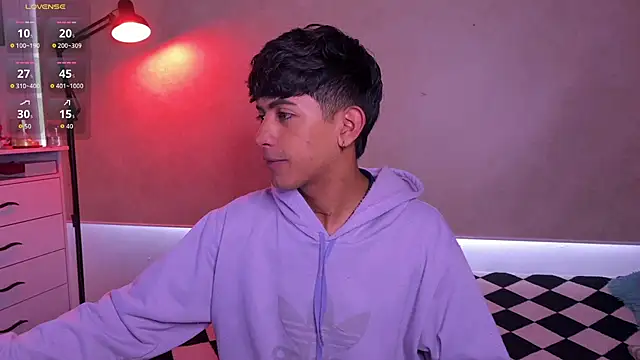 teobowny  online show from October 7, 12:35 pm