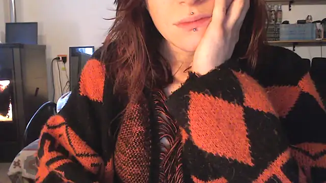 Snapshot of complicata_mente chatting on January 11, 11:23 am complicata mente online show from January 11, 11:23 am