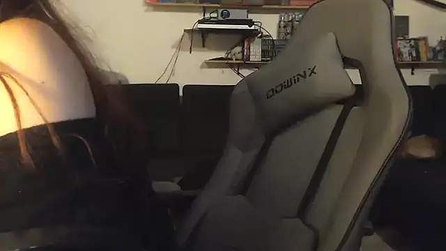 Snapshot of complicata_mente chatting on February 2, 7:09 am complicata mente online show from February 2, 7:09 am