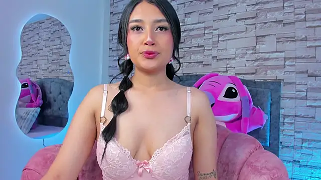 Snapshot of valery_Grecoo chatting on January 29, 8:40 am valery Grecoo online show from January 29, 8:40 am