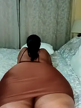 Luciouslips00 online show from November 23, 7:13 pm