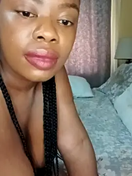 Luciouslips00 online show from November 28, 10:18 am