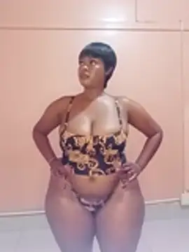 Luciouslips00 online show from May 21, 2:02 pm