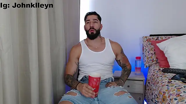 jonhklleyn online show from March 11, 6:14 pm