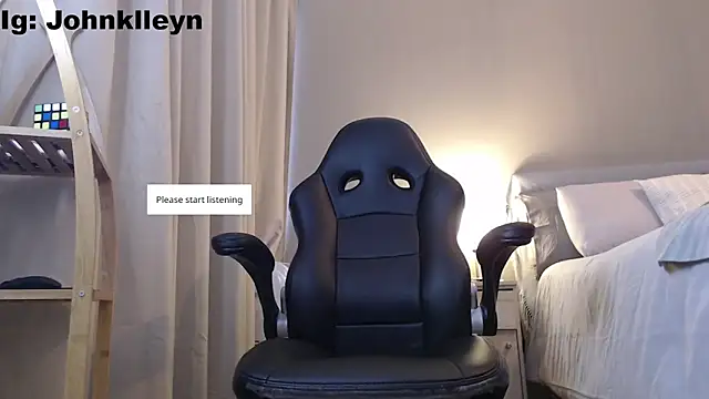 Snapshot of jonhklleyn chatting on July 1, 8:41 pm jonhklleyn online show from July 1, 8:41 pm