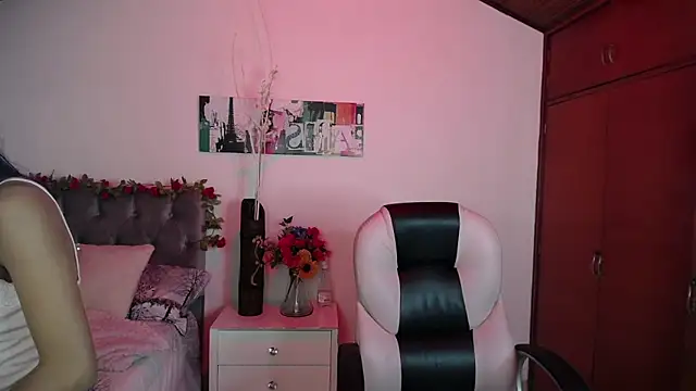 Kitty Pam online show from December 31, 6:35 pm