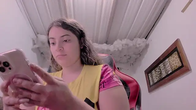 Lauu G online show from September 28, 2:39 am