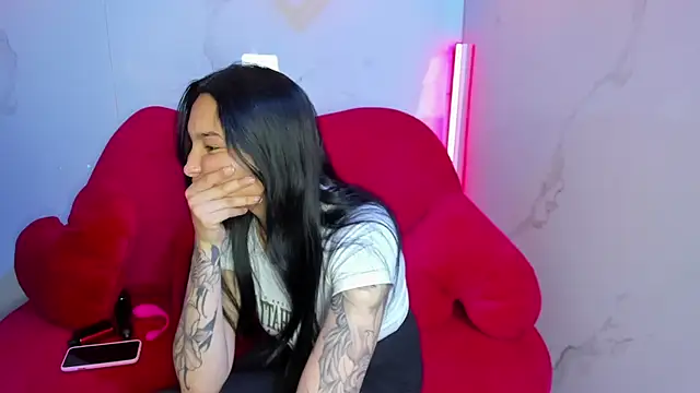 ChloeeTompson  online show from November 11, 2:44 am