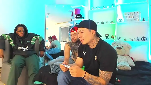  tatho perovich  online show from December 19, 4:34 am