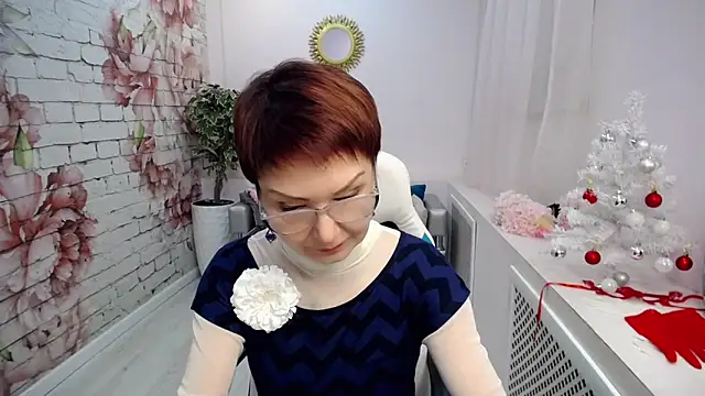 Snapshot of Cutie_Asya chatting on December 10, 11:00 am Cutie Asya online show from December 10, 11:00 am