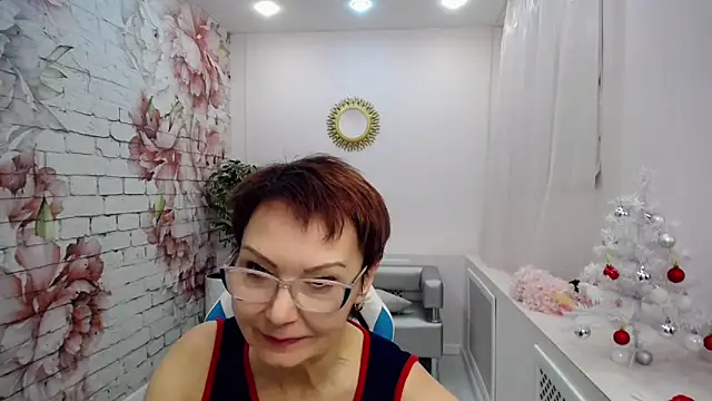 Snapshot of Cutie_Asya chatting on December 17, 11:06 am Cutie Asya online show from December 17, 11:06 am