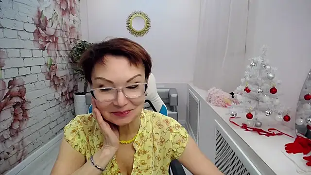 Snapshot of Cutie_Asya chatting on December 24, 8:11 am Cutie Asya online show from December 24, 8:11 am