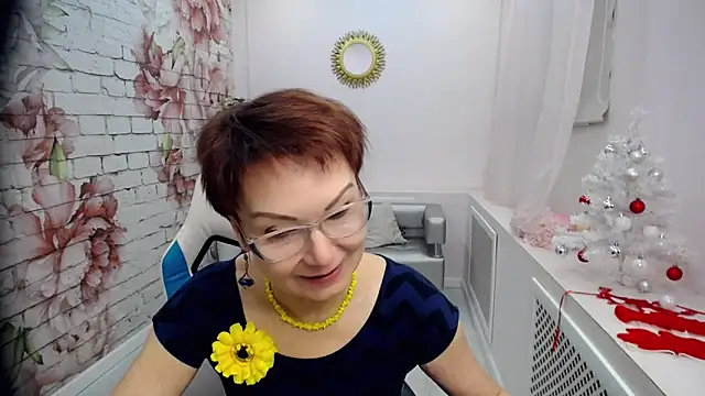 Snapshot of Cutie_Asya chatting on January 6, 4:58 am Cutie Asya online show from January 6, 4:58 am
