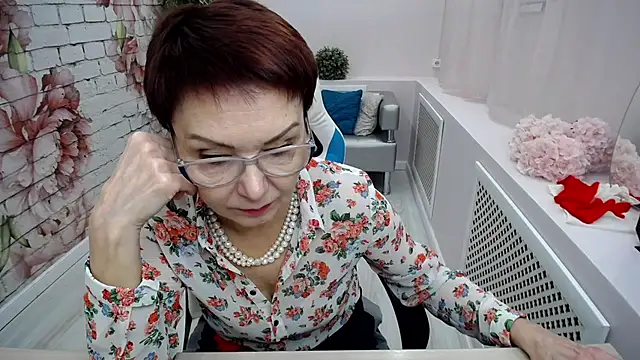 Snapshot of Cutie_Asya chatting on January 21, 11:24 am Cutie Asya online show from January 21, 11:24 am