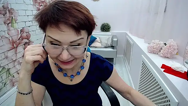 Snapshot of Cutie_Asya chatting on February 20, 10:37 am Cutie Asya online show from February 20, 10:37 am
