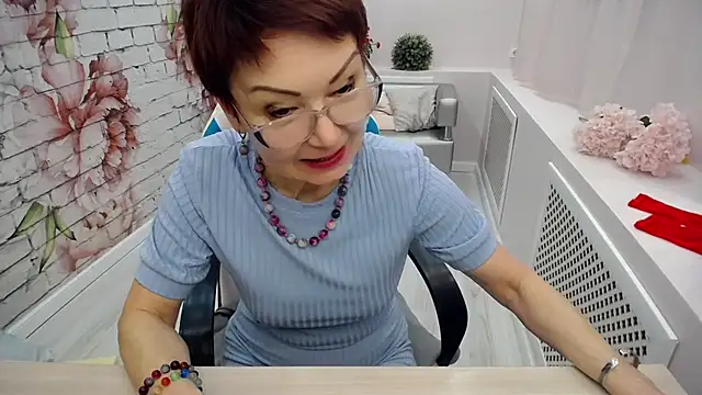 Snapshot of Cutie_Asya chatting on February 21, 11:33 am Cutie Asya online show from February 21, 11:33 am