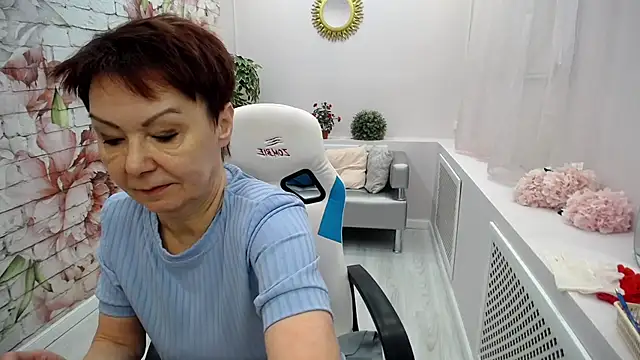 Snapshot of Cutie_Asya chatting on March 10, 4:28 am Cutie Asya online show from March 10, 4:28 am