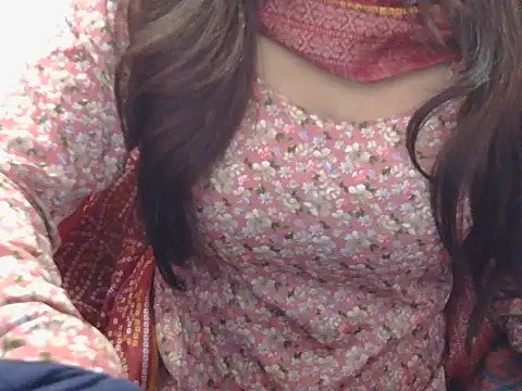 cutie-taara online show from December 23, 6:11 am