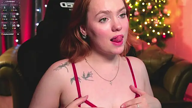 Snapshot of Kari_Lunna chatting on December 29, 6:45 am Kari Lunna online show from December 29, 6:45 am