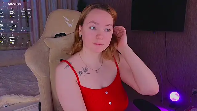 Snapshot of Kari_Lunna chatting on January 9, 3:26 am Kari Lunna online show from January 9, 3:26 am