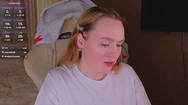 Snapshot of Kari_Lunna chatting on January 11, 7:06 am Kari Lunna online show from January 11, 7:06 am