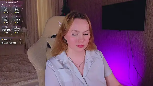 Snapshot of Kari_Lunna chatting on January 19, 6:42 am Kari Lunna online show from January 19, 6:42 am