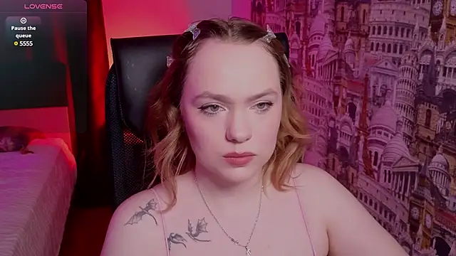 Snapshot of Kari_Lunna chatting on February 8, 3:08 am Kari Lunna online show from February 8, 3:08 am