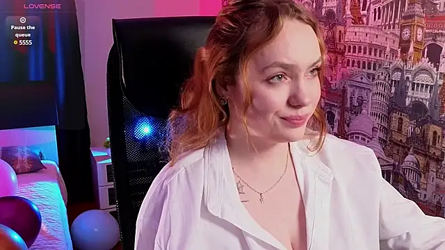 Snapshot of Kari_Lunna chatting on March 5, 3:51 am Kari Lunna online show from March 5, 3:51 am