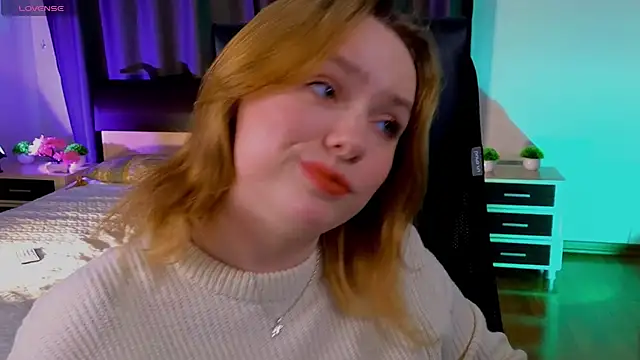 Snapshot of Kari_Lunna chatting on March 14, 7:48 am Kari Lunna online show from March 14, 7:48 am