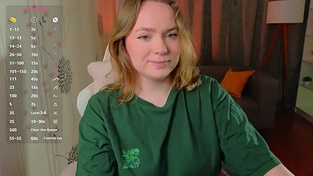 Snapshot of Kari_Lunna chatting on October 8, 3:37 am Kari Lunna online show from October 8, 3:37 am