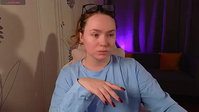 Snapshot of Kari_Lunna chatting on October 19, 2:56 am Kari Lunna online show from October 19, 2:56 am