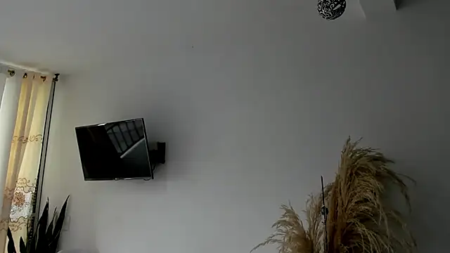 JuanDiegoKing online show from November 16, 3:39 pm