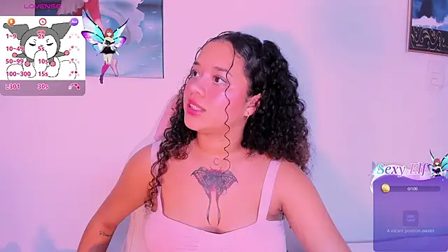 Snapshot of zulyjones chatting on February 5, 1:04 am zulyjones online show from February 5, 1:04 am