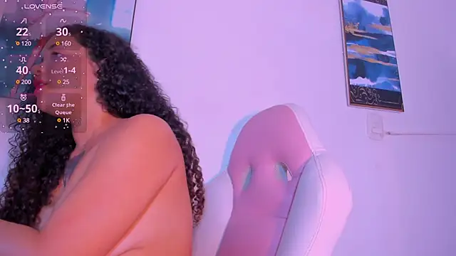 Snapshot of zulyjones chatting on March 6, 10:15 pm zulyjones online show from March 6, 10:15 pm