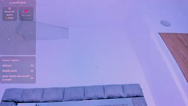 Snapshot of zulyjones chatting on March 7, 7:05 pm zulyjones online show from March 7, 7:05 pm