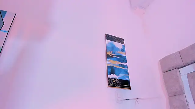 Snapshot of zulyjones chatting on March 11, 6:52 pm zulyjones online show from March 11, 6:52 pm