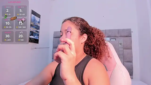 Snapshot of zulyjones chatting on September 9, 11:54 am zulyjones online show from September 9, 11:54 am