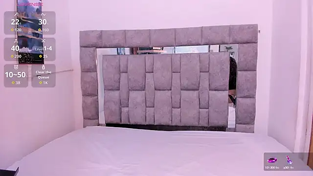 Snapshot of zulyjones chatting on October 1, 12:11 pm zulyjones online show from October 1, 12:11 pm