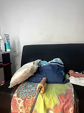 chiquimaturesexy online show from February 13, 1:37 pm