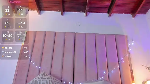 VICTORIA RASH online show from January 8, 9:55 pm