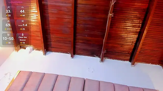 VICTORIA RASH online show from February 6, 8:56 pm