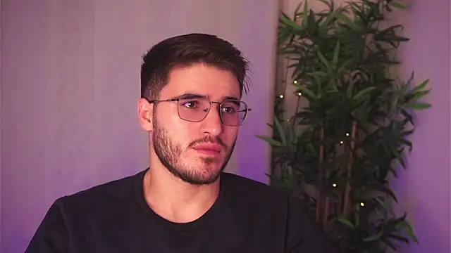 Tony Wylie online show from March 26, 4:29 am