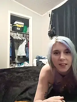 firecouple687 online show from May 12, 7:11 pm