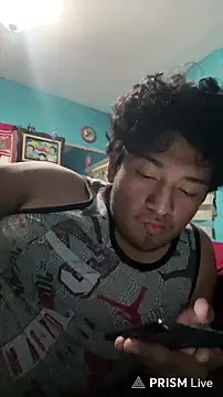 Snapshot of YoElMasHot chatting on February 2, 2:32 am YoElMasHot online show from February 2, 2:32 am